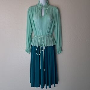 Vtg 1970s Discovery Fashions L.T.D Ruffled Pleated Dress Size 12 Union Made